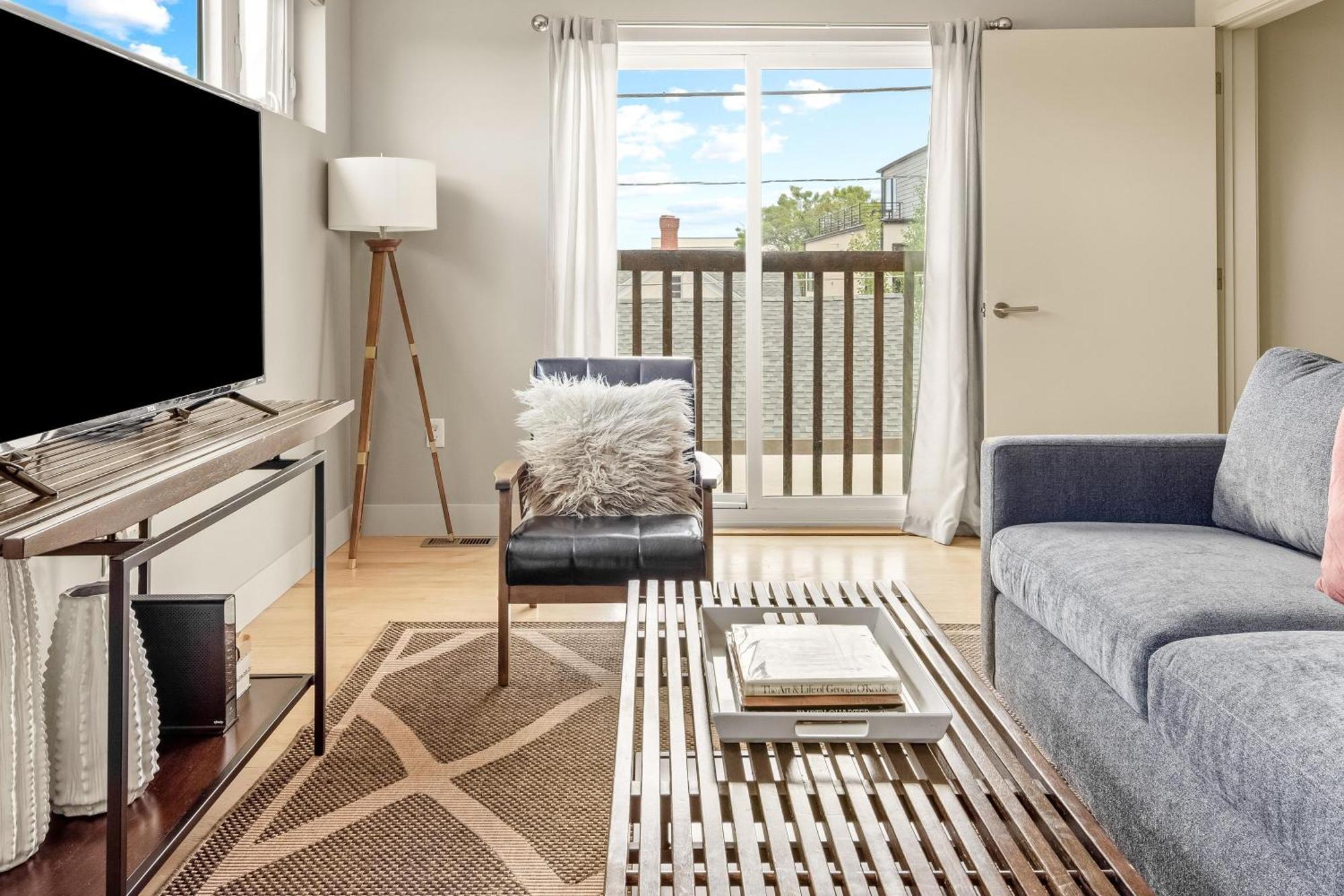 Stunning - Walk Everywhere! Sleeps 6! Denver
